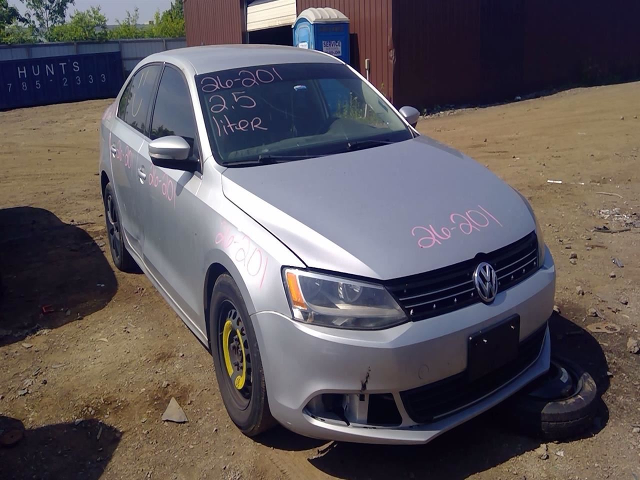 2013 VOLKSWAGEN Jetta