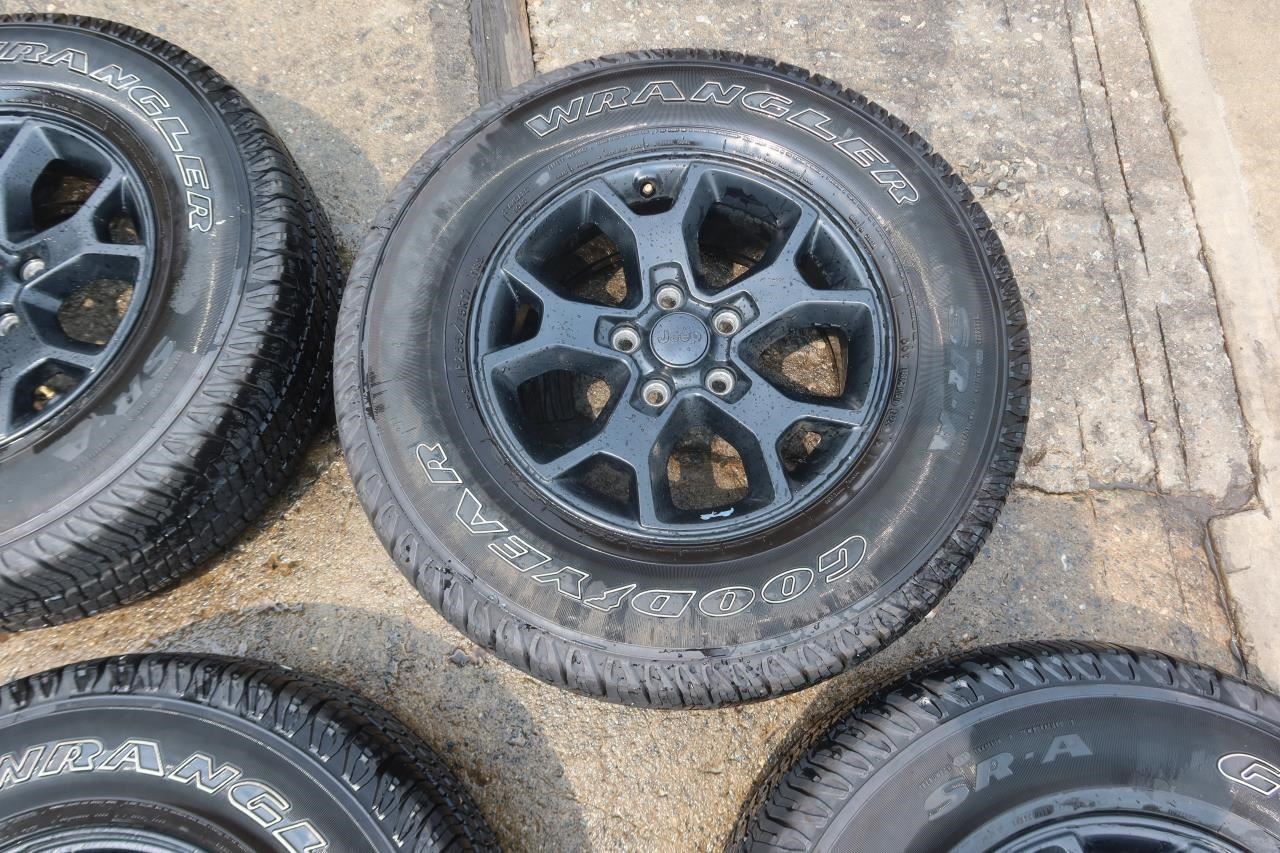 2018-2023 Jeep Wrangler JL OEM Willys Black Wheels Set 6BZ392XFAB