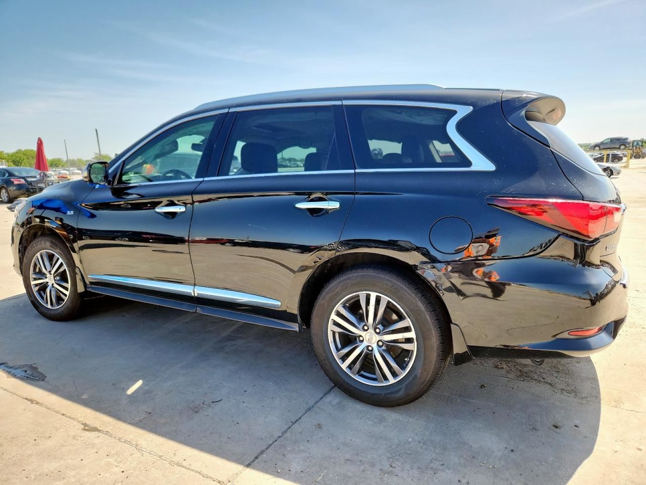 QX60      2019 Headrest 10986560 - Image 2