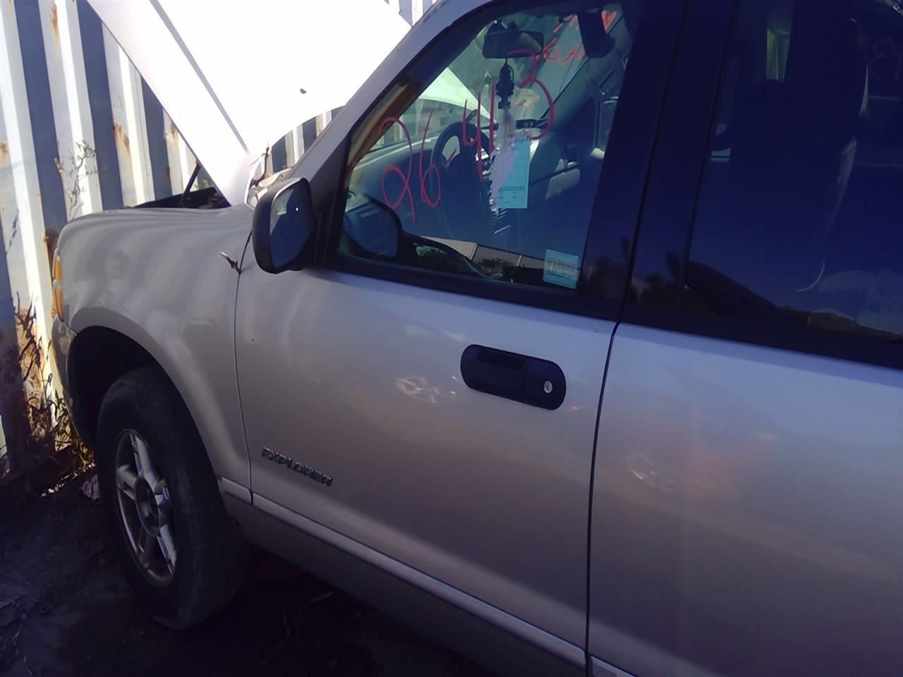 2005 FORD Explorer