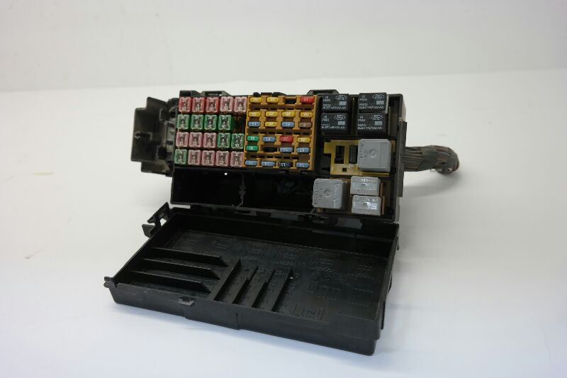 2002-10 FORD EXPLORER Fuse Box Engine Excluding Sport Trac | eBay