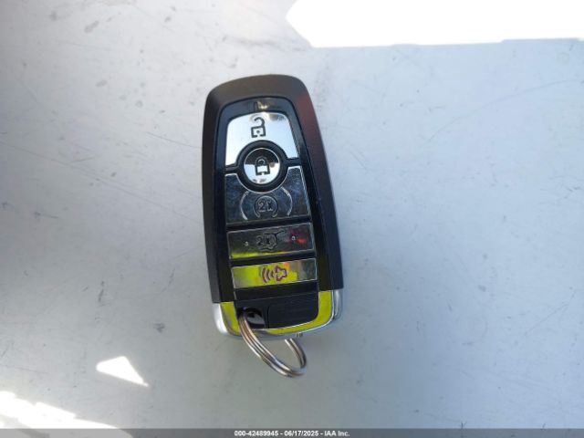 LEFT BLK FRONT HEADREST OEM 2023 LINCOLN CORSAIR LJ7Z78611A08CE - Image 3