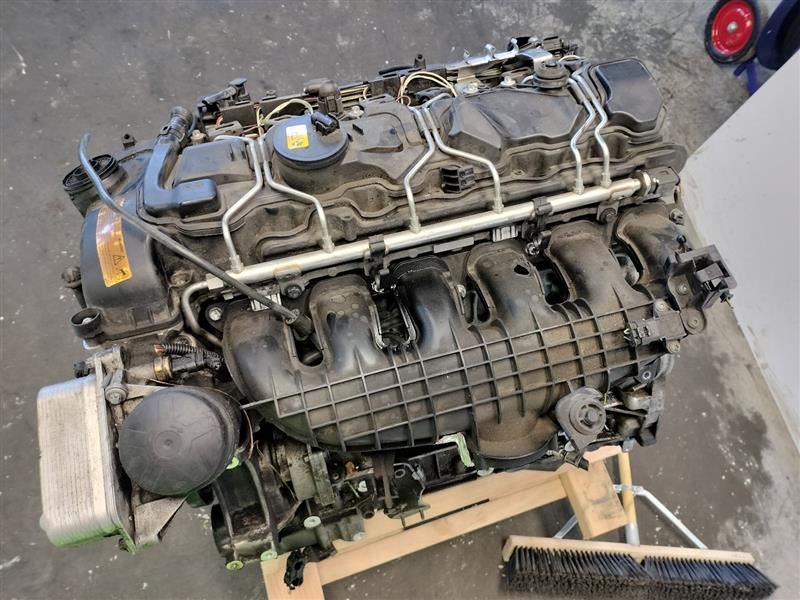 2013-2014   BMW X6 E71 Engine Assembly 11002249010 OEM.   - Image 5