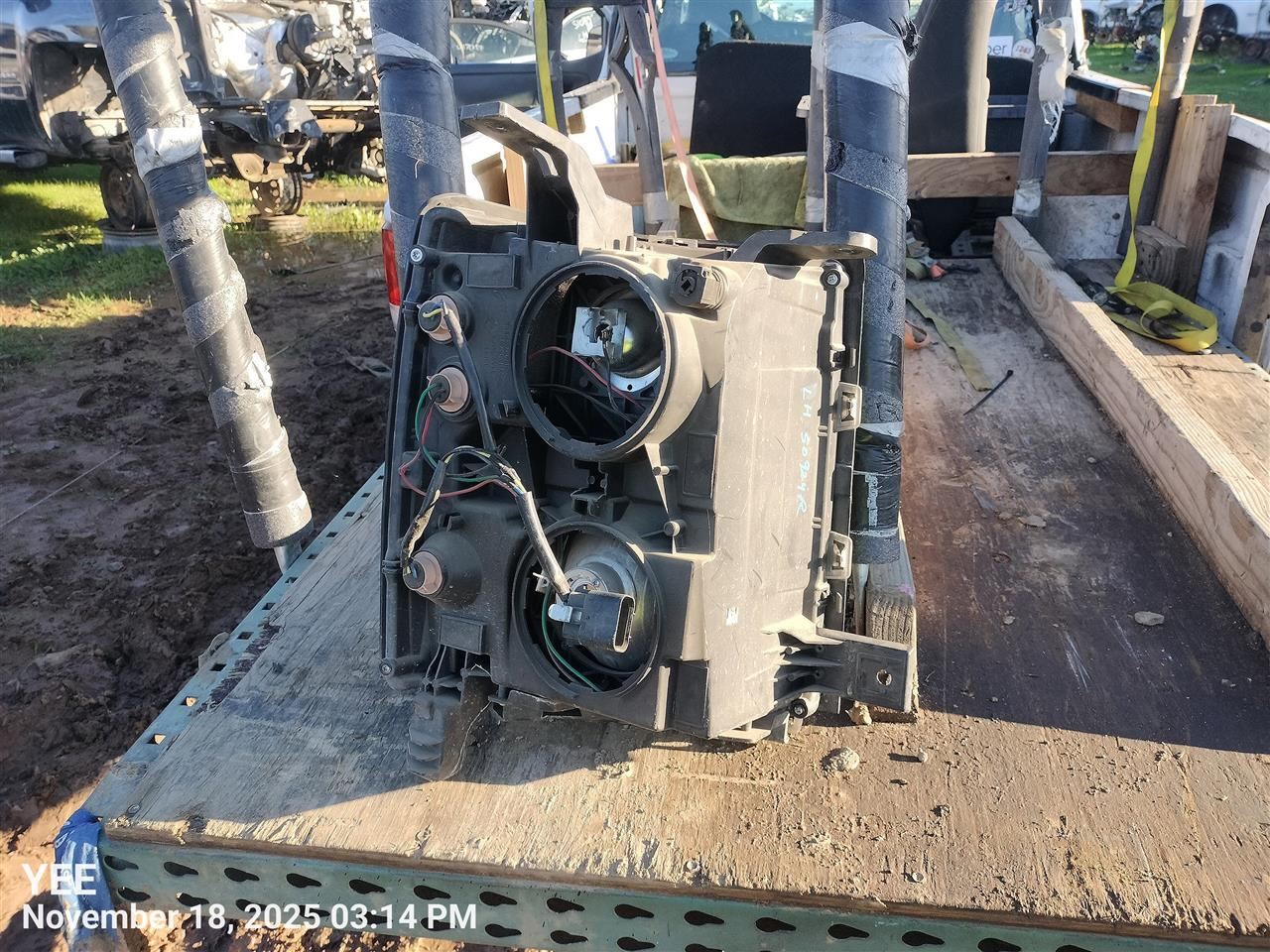 LEFT HEADLAMP ASSEMBLY OEM 14-15 CHEVROLET SILVRDO15 1YR WRNTY 23380550 - Image 5