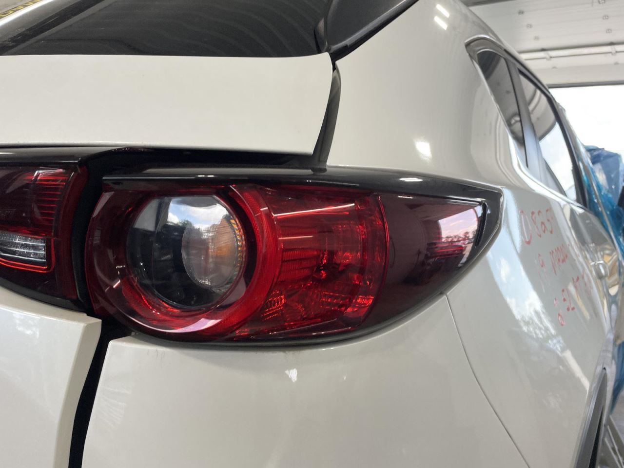 Passenger Tail Light Quarter Panel Mounted Fits 17-21 MAZDA CX-5