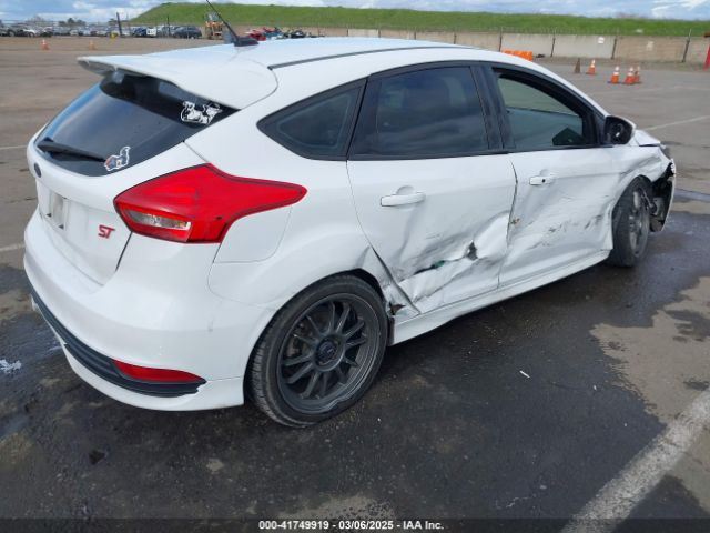 RIGHT BLK FRONT HEADREST OEM 2017 FORD FOCUS - Image 5