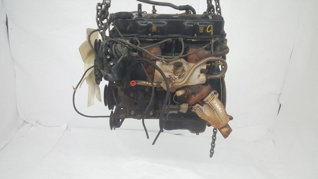 Engine Motor 4 Cylinder Z24i OEM 85-89 Nissan Pickup Hardbody Truck
