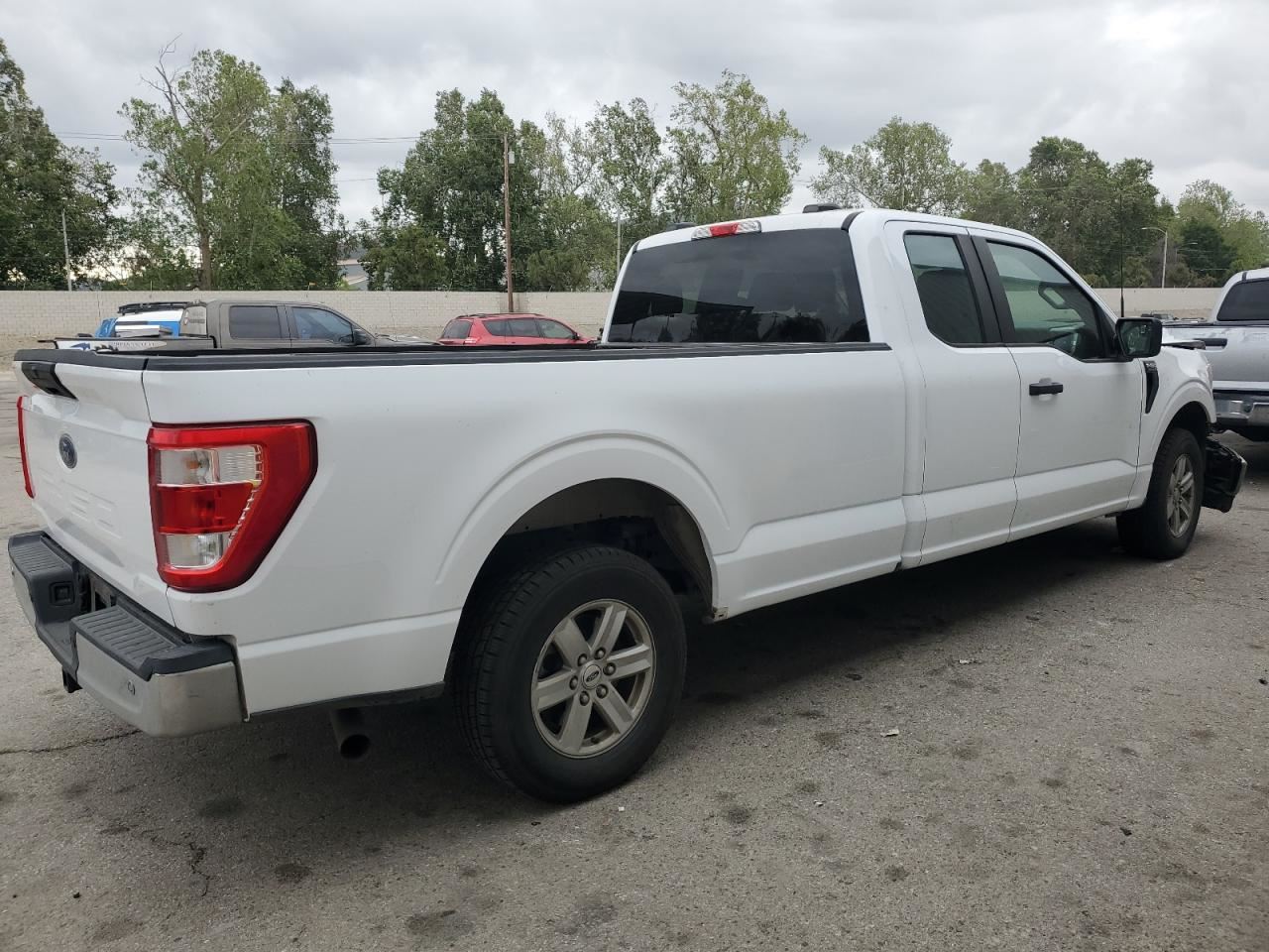 RIGHT GRY FRONT HEADREST OEM 2022 FORD F150 - Image 4