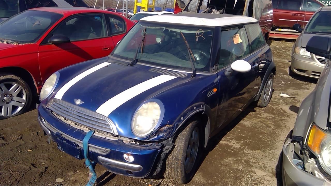 2004 MINI 1