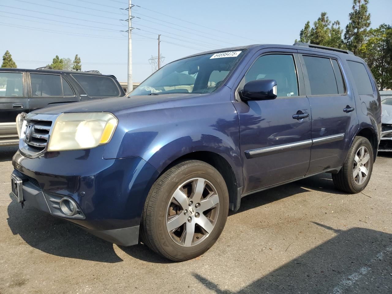 RIGHT GRY FRONT HEADREST OEM 2013 HONDA PILOT - Image 2