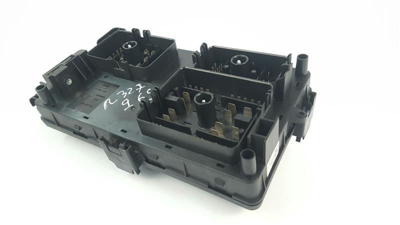 Fuse Box Relay Module OEM 2012 12 Buick Lacrosse Hybrid P/N: 13255300