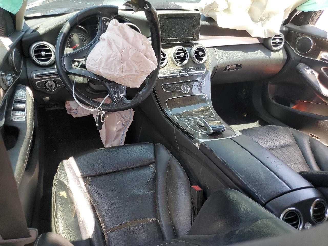 C300      2022 Headrest 11553275 - Image 5