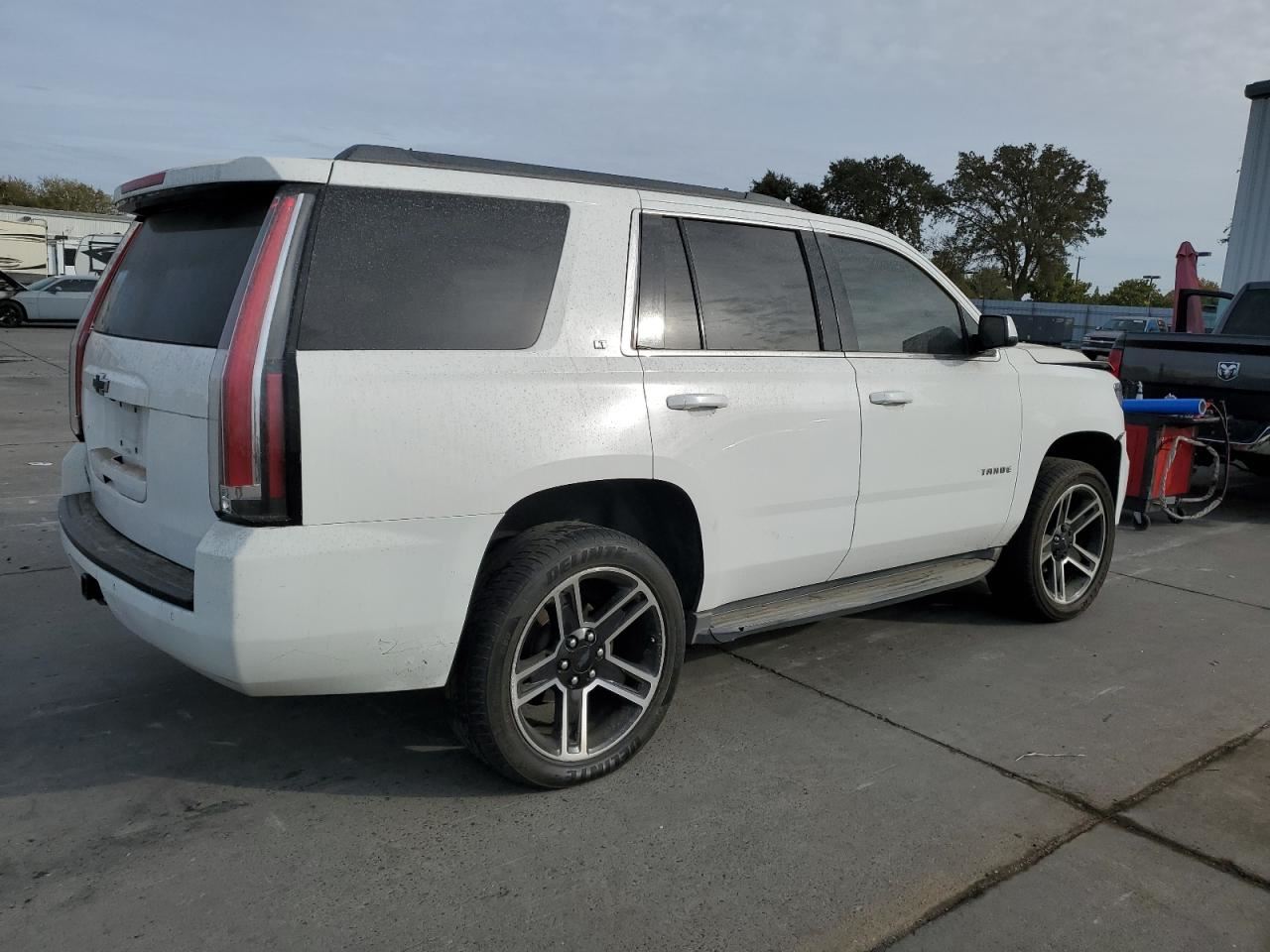 TAHOE 2015 Seat Rear 5200777 - Image 3