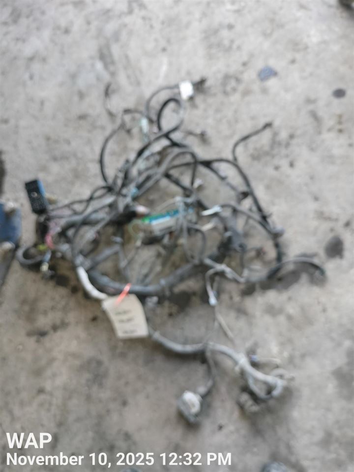 ENGINE WIRE HARNESS 10368713 2005 CHEVROLET SILVRDO35 - Image 2