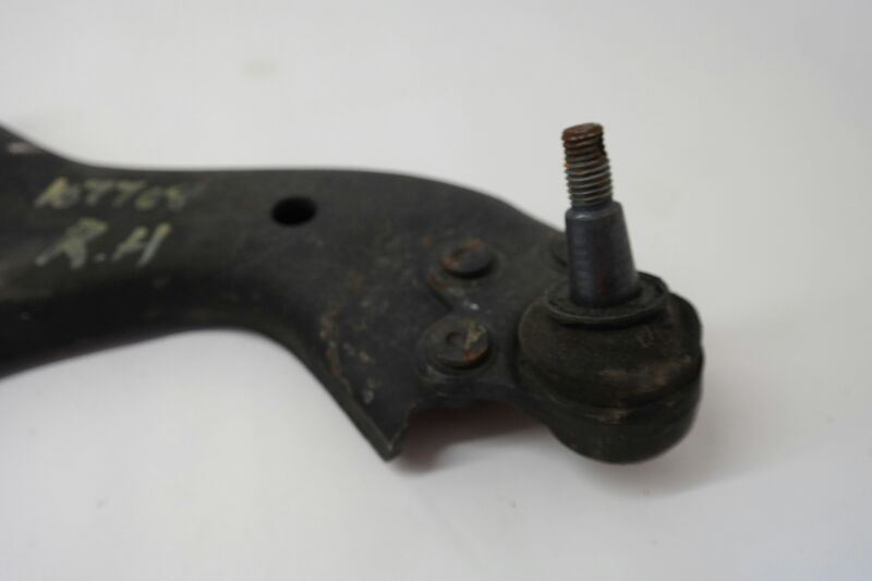 05 06 07 08 09 Chevy Equinox 3.4L Front Passenger Right Lower Control