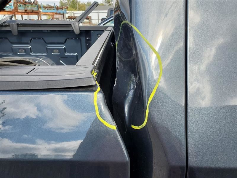 V and...ページ 2021 Silverado 1500 5.3L 4x4 Transfer Case w/only 7 miles