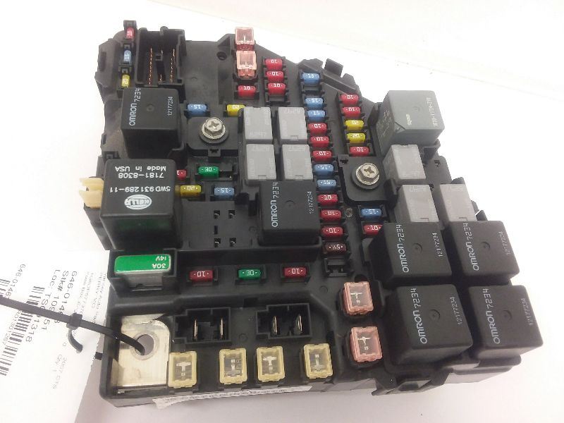 2004-2007 Cadillac CTS Fuse Box Engine | eBay 04 cadillac cts fuse box 
