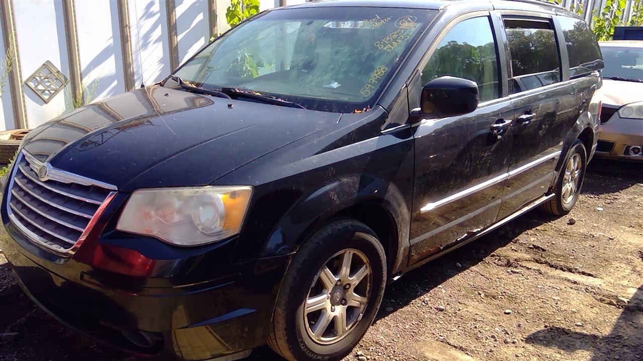 2009 CHRYSLER Town and Country