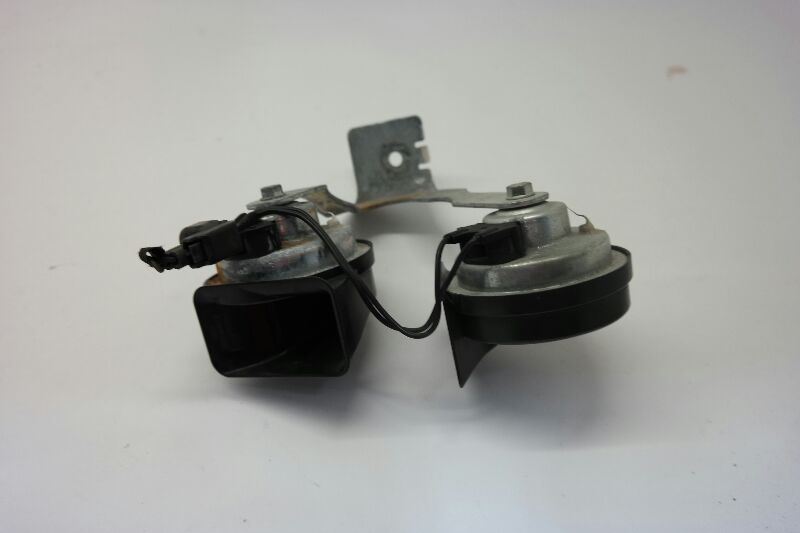 2011 BUICK LACROSSE HORN SET | eBay