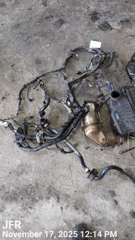 VENZA 2014 Engine Wire Harness 7658067 - Image 2
