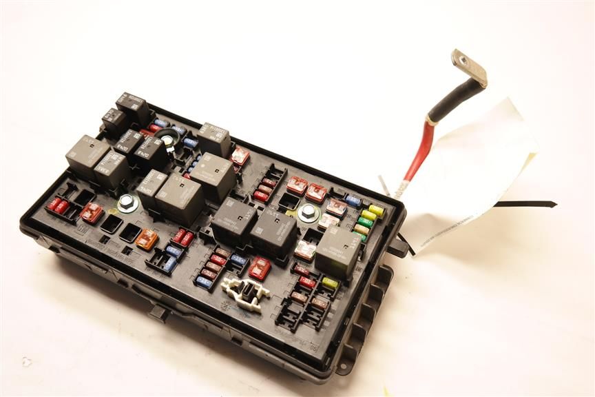 Fuse Box 13222782 Fits 2016 Chevrolet Cruze Ebay