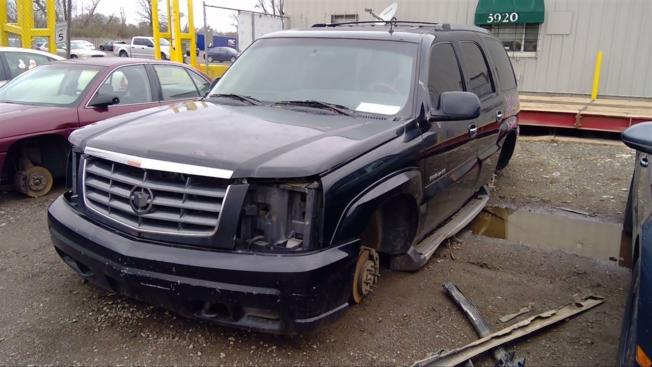 2002 CADILLAC Escalade