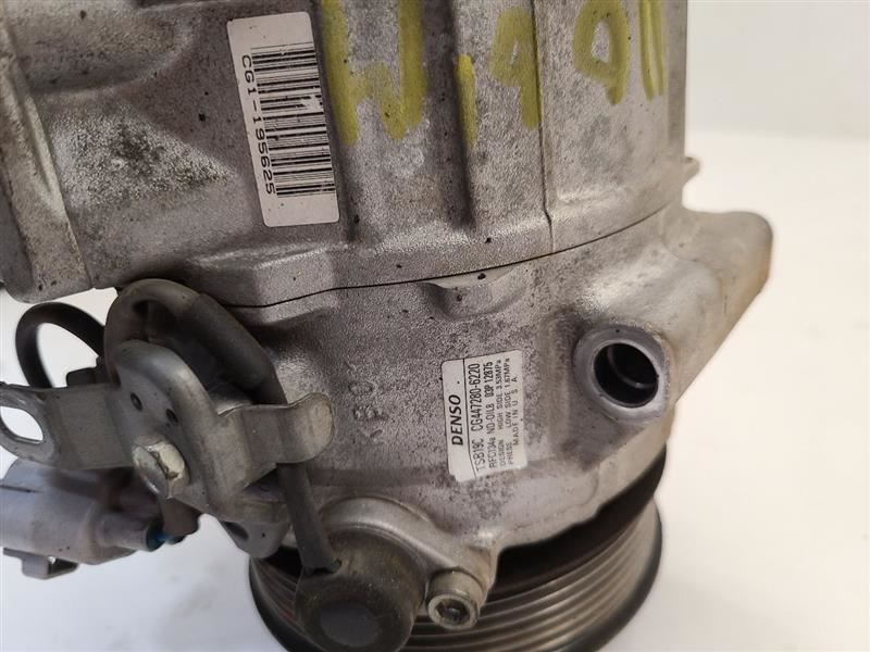 2011 Toyota Sienna Air Compressor