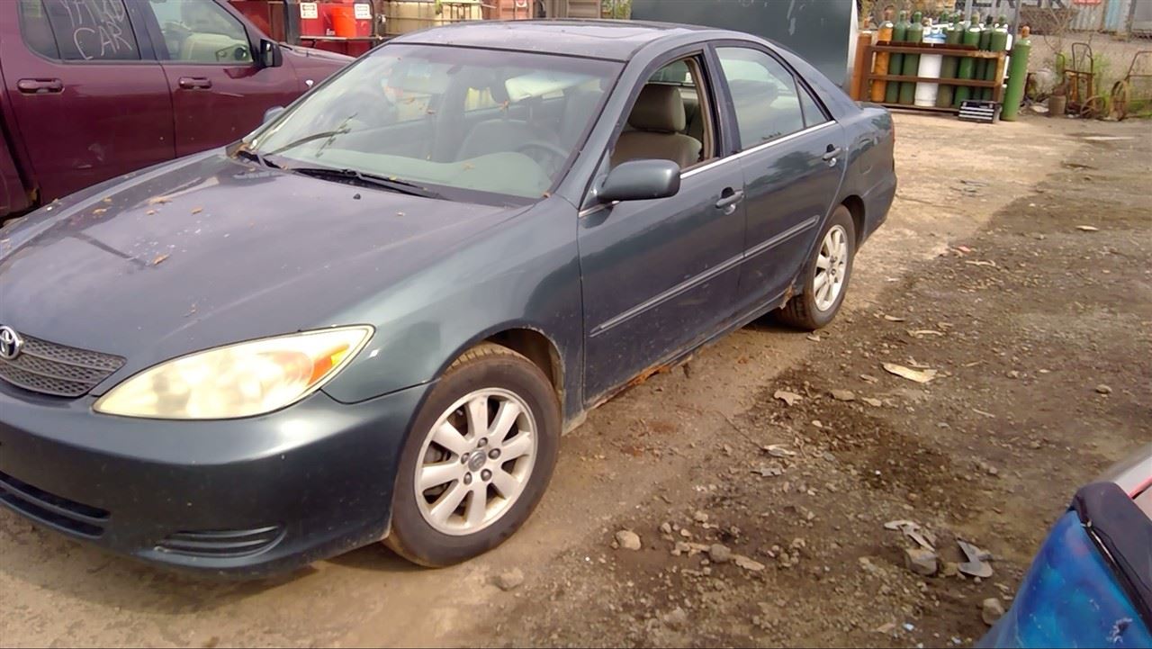 2002 TOYOTA Camry