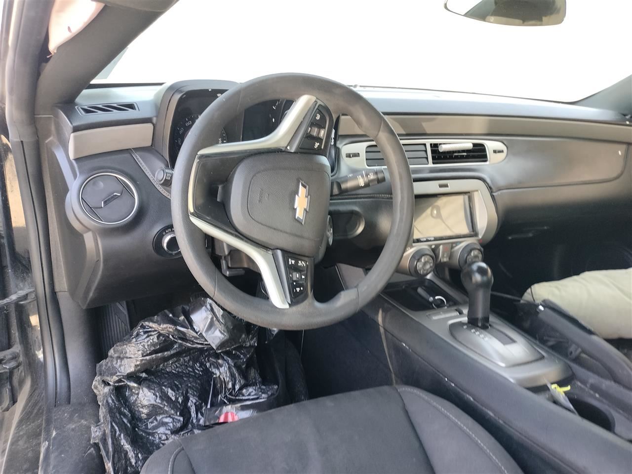RIGHT BLK FRONT HEADREST OEM 2013 CHEVROLET CAMARO - Image 4