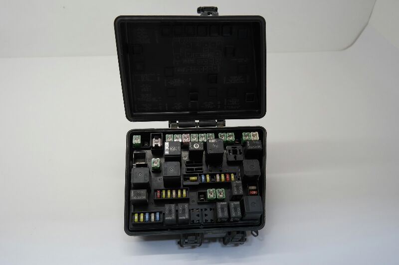 2007-2008 Chrysler Pacifica Fuse Box Relay Unit 08082088AF Module | eBay