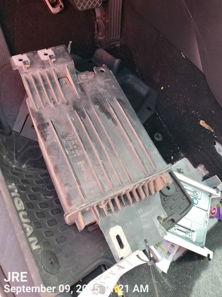 FUEL VAPOR CHARCOAL CANISTER OEM 2018 FORD F150 JL3Z9D653A - Image 4