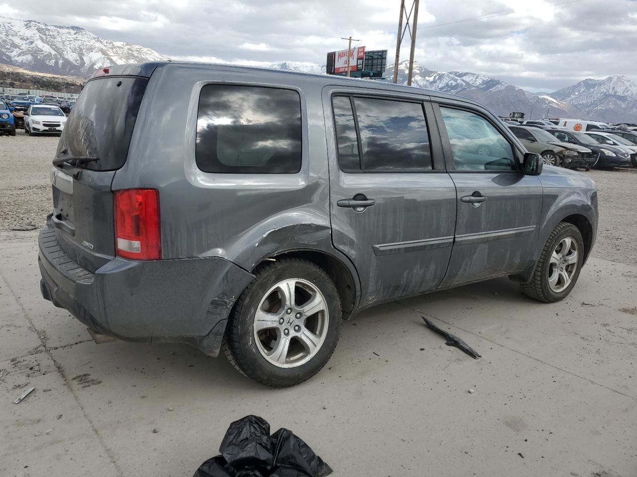 PILOT 2013 Valance Rear 5823751 - Image 3