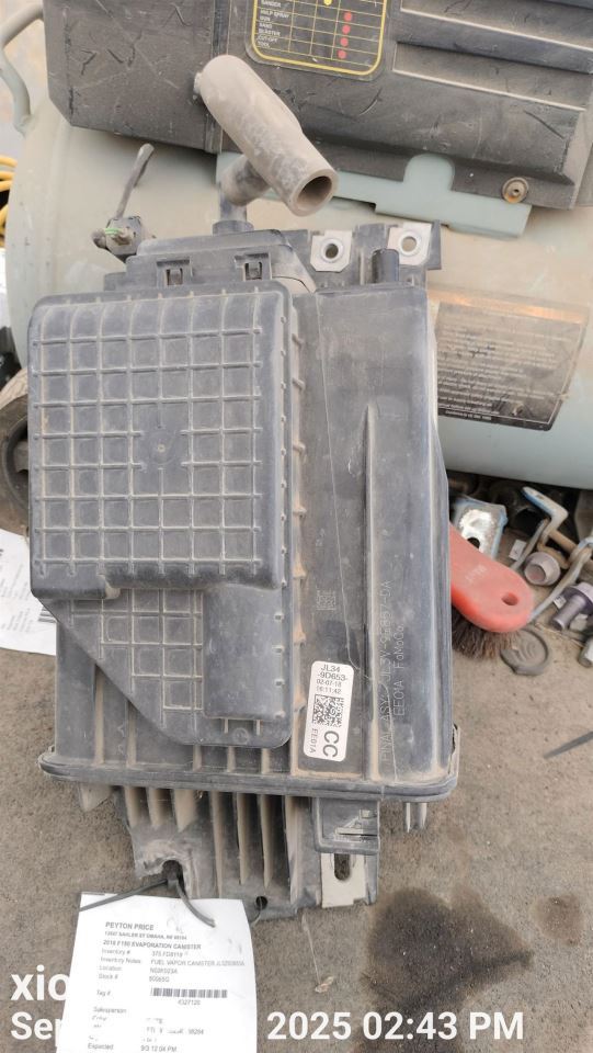 FUEL VAPOR CHARCOAL CANISTER OEM 2018 FORD F150 JL3Z9D653A - Image 3