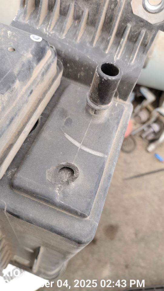 FUEL VAPOR CHARCOAL CANISTER OEM 2018 FORD F150 JL3Z9D653A - Image 2