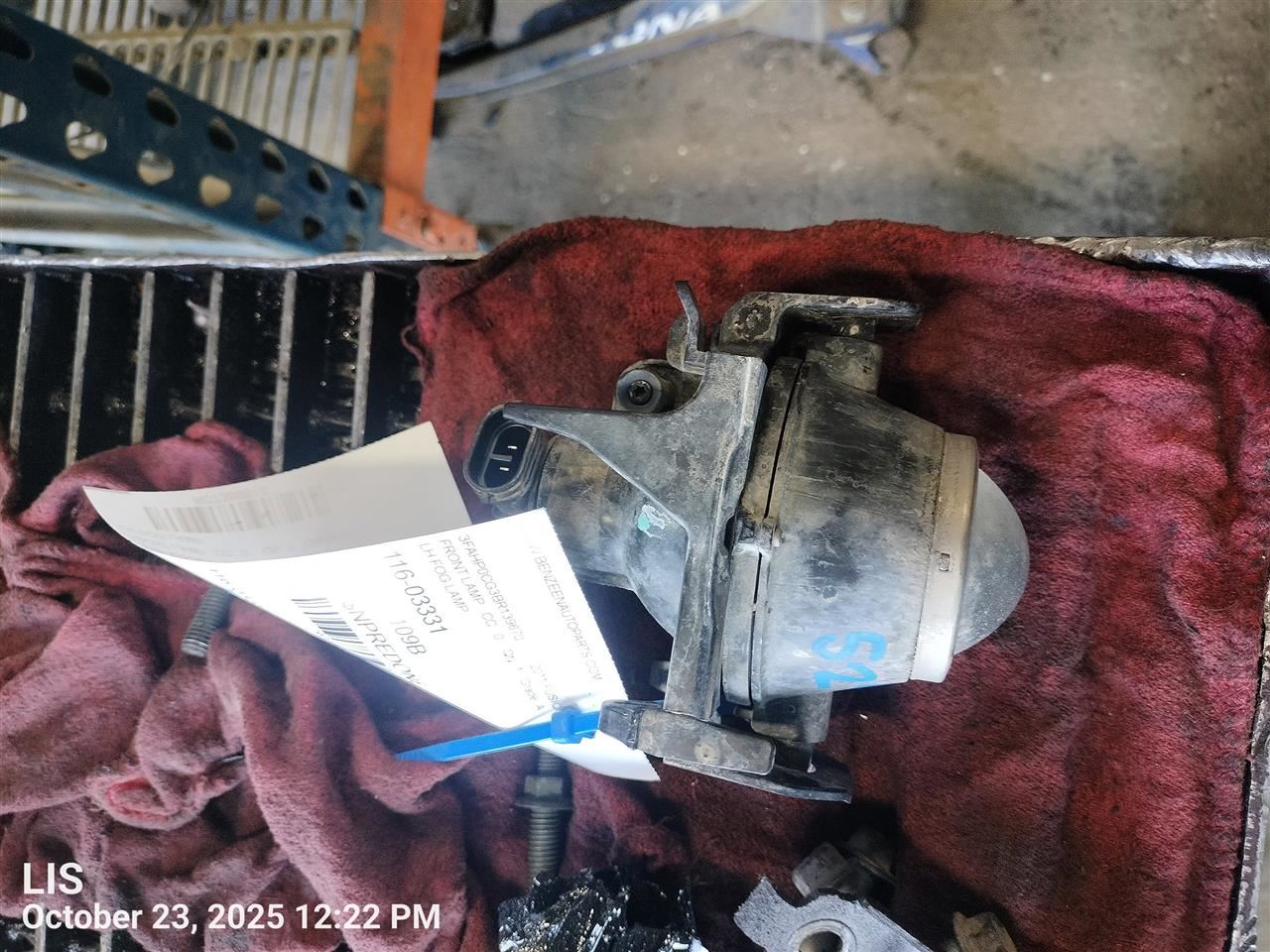 Corner/Park Light Fog-driving Without Bezel Fits 09-19 FLEX 7389510 - Image 3