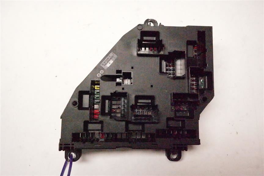 Trunk Fuse Box 9264923-02 Fits 2014 BMW M6 OEM | eBay