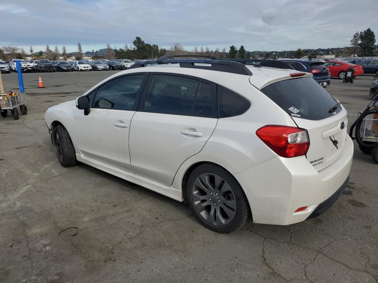 RIGHT BLK FRONT HEADREST OEM 2014 SUBARU IMPREZA - Image 3