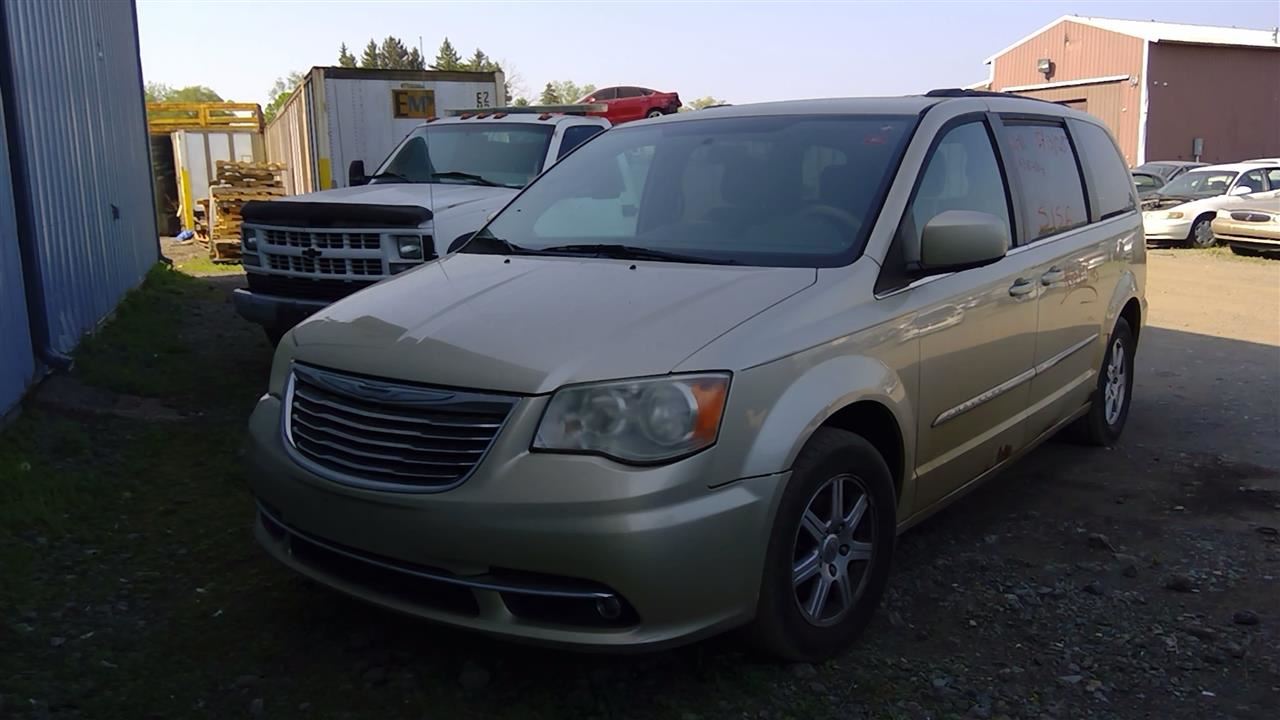 2011 CHRYSLER Town and Country