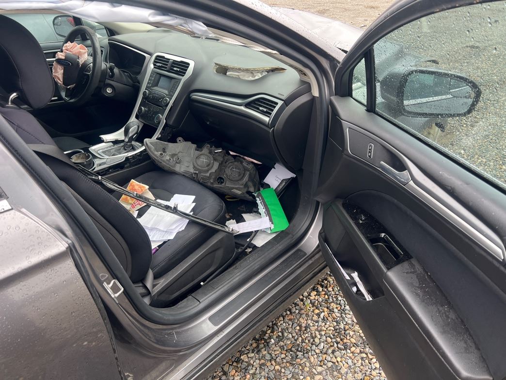 RIGHT BLK REAR HEADREST OEM 2013 FORD FUSION - Image 4