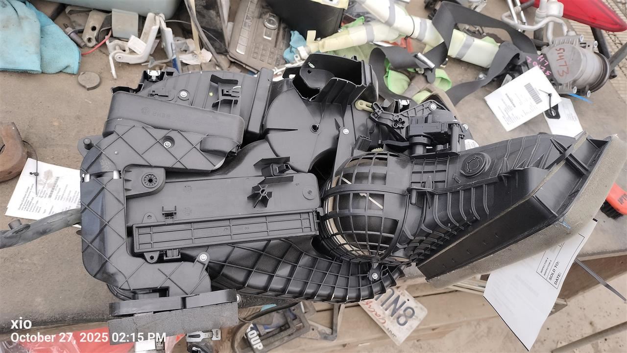 Benzeen AC EVAPORATOR HOUSI 4539060201 2017 SMART SMARTFOR2 - Image 1