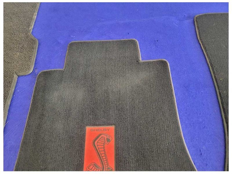 Shelby gt350 online floor mats