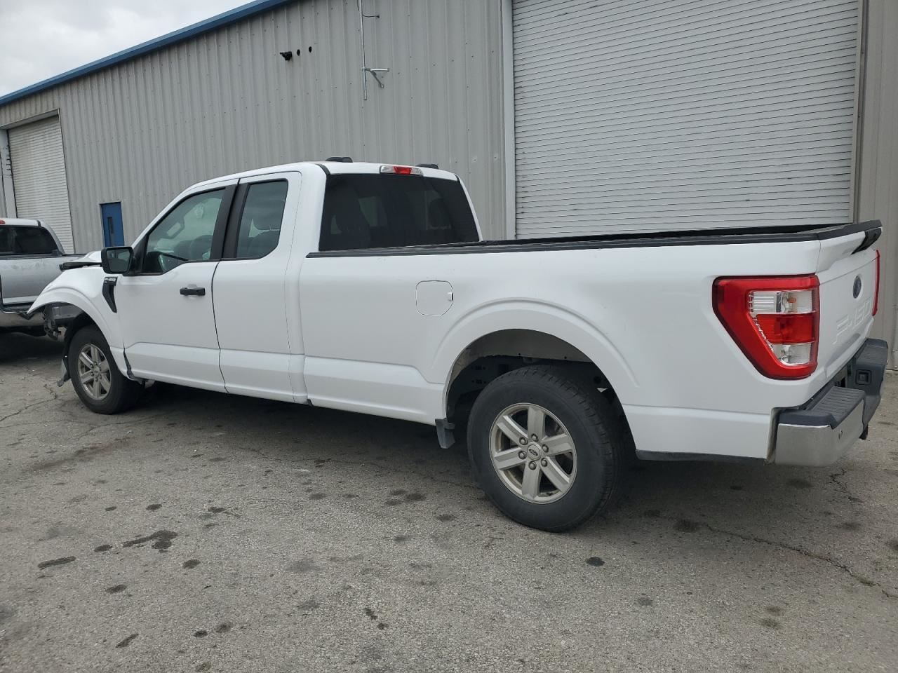 RIGHT GRY FRONT HEADREST OEM 2022 FORD F150 - Image 3