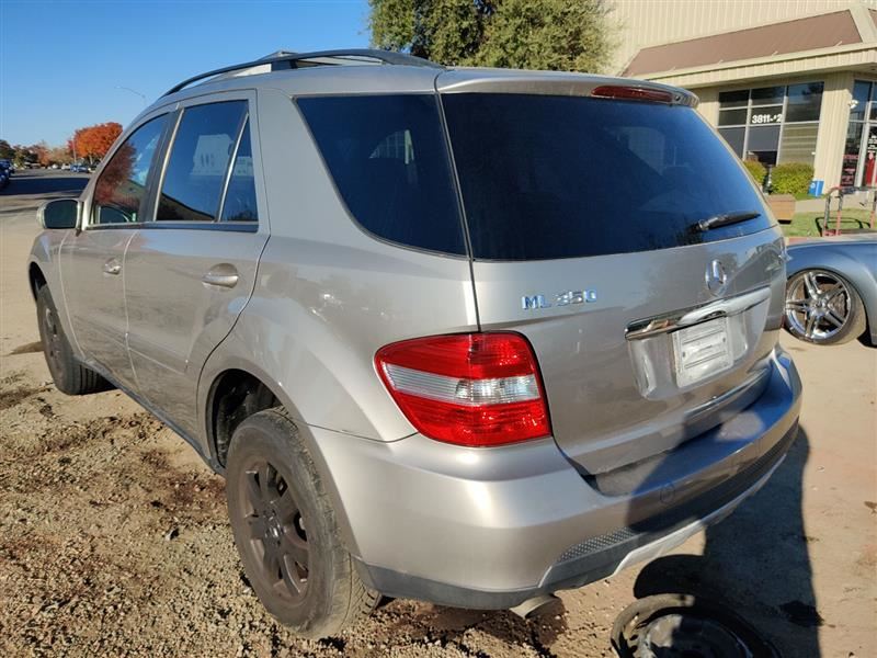 Silver   Right Rear Side Door Assy 000 1647300205 Fits 06-11 Mercedes ML350 OEM - Image 3