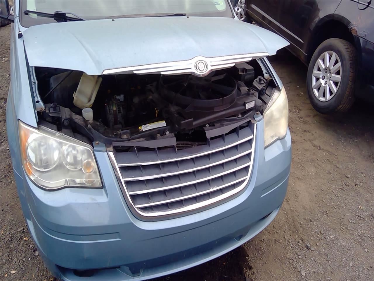 2010 CHRYSLER Town and Country