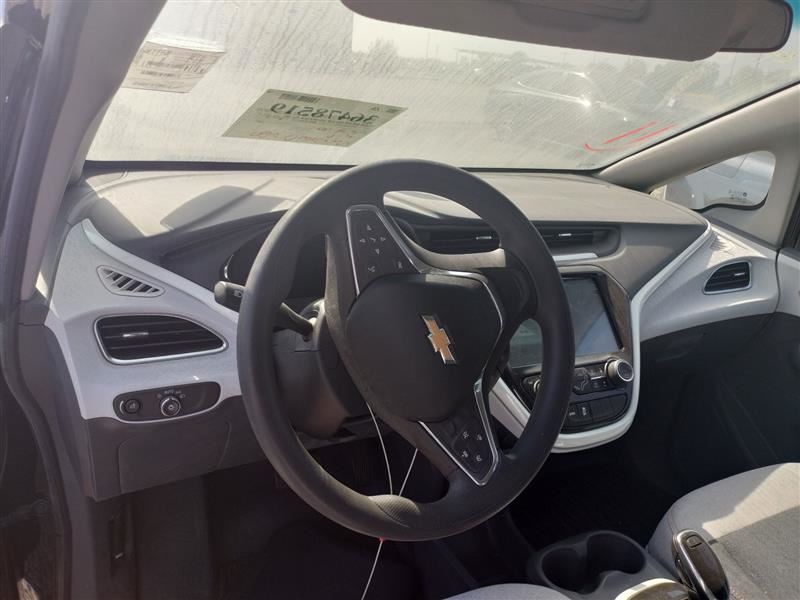 2017-2020   Chevrolet Bolt Driver Left Front Seat W/O Headrest 13514022 OEM.   - Image 5