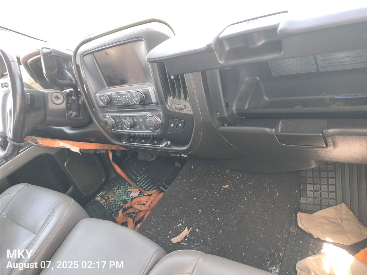 RIGHT HEADLAMP ASSEMBLY OEM 14-15 CHEVROLET SILVRDO15 1YR WRNTY 23223260 - Image 1