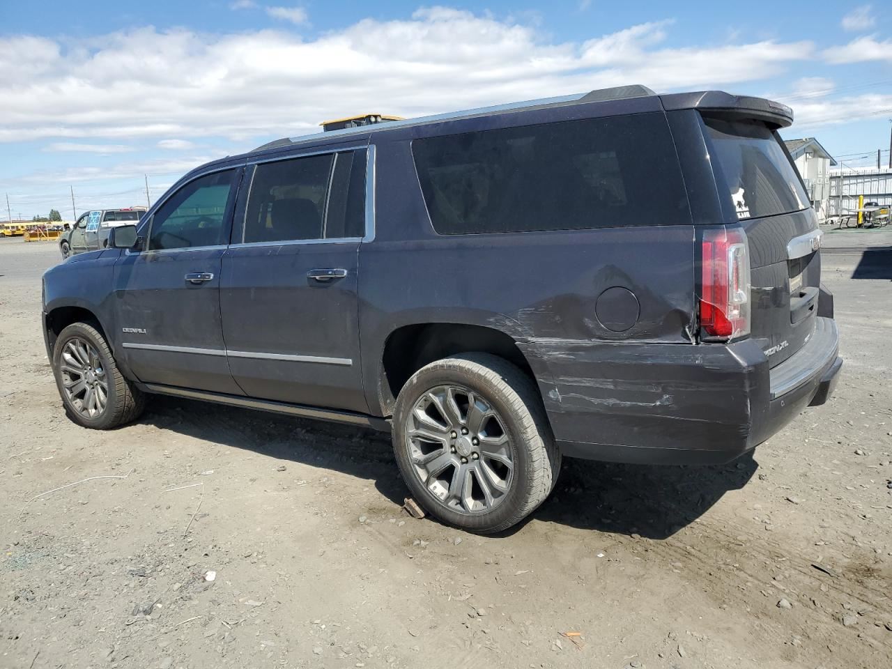 LEFT BLK FRONT HEADREST OEM 2015 GMC DENALI XL - Image 3