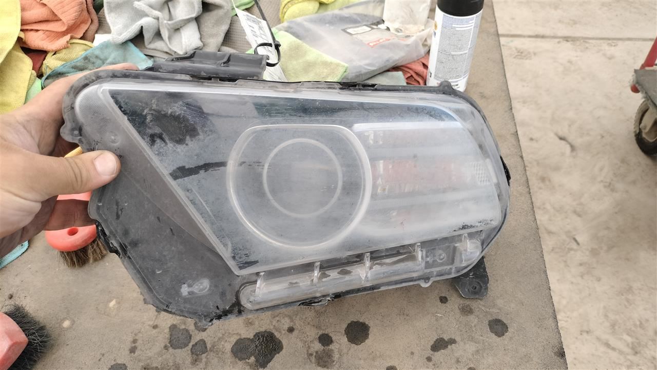LEFT HEADLAMP ASSEMBLY OEM 13-14 FORD MUSTANG 1YR WRNTY - Image 1