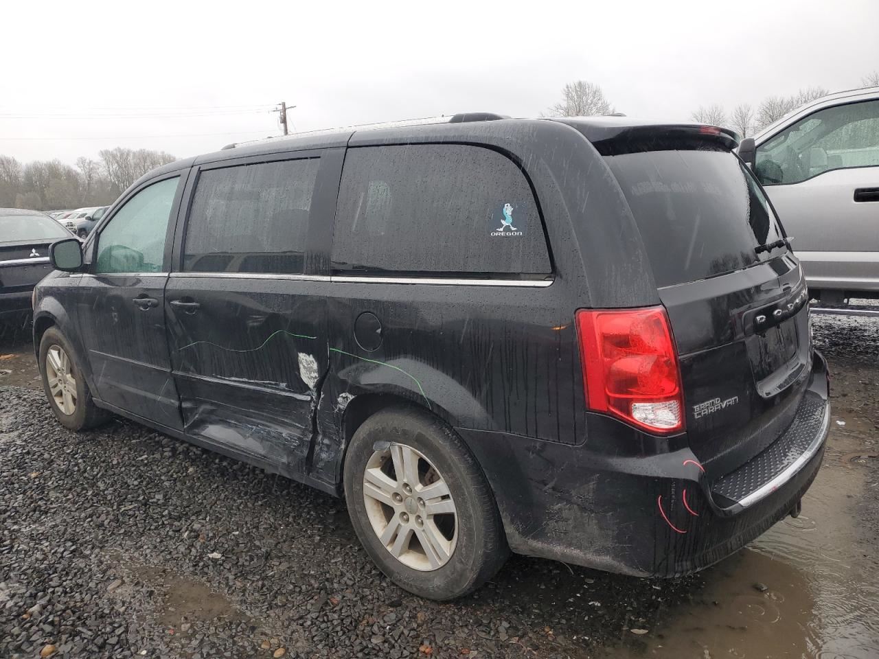 LEFT BLK FRONT HEADREST OEM 2012 DODGE CARAVAN - Image 3