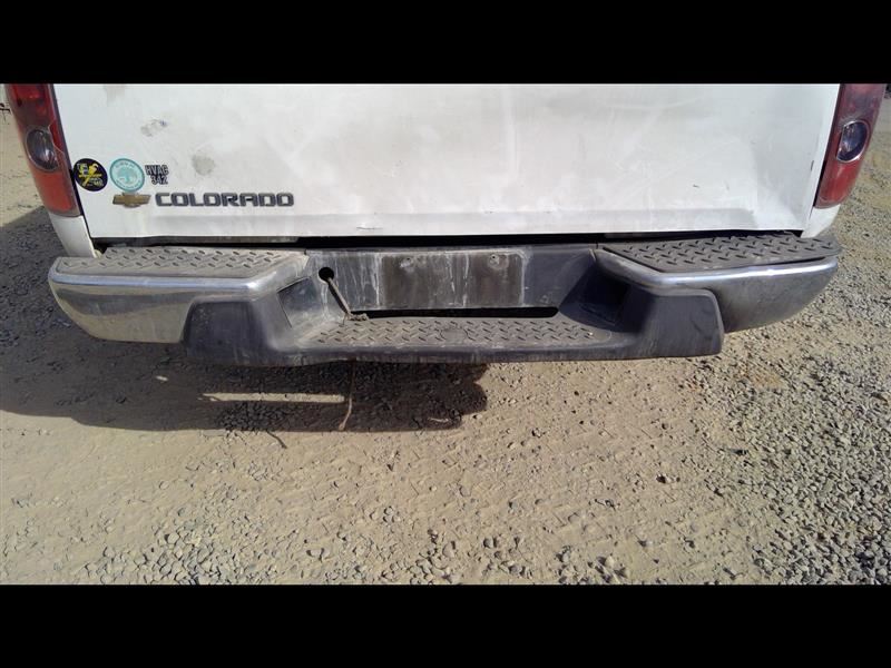 Benzeen   Rear Bumper Assy W/O Trailer Hitch 5D2 Fits 04-12 Chevrolet Colorado OEM - Image 1